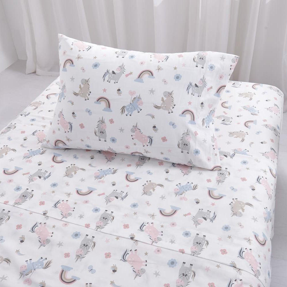 Children's bedding set with Organic Cotton Printed Unicorn Duvet Cover Set on a white background
