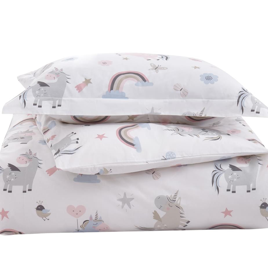 Children's bedding set with unicorn and rainbow pattern on a white background