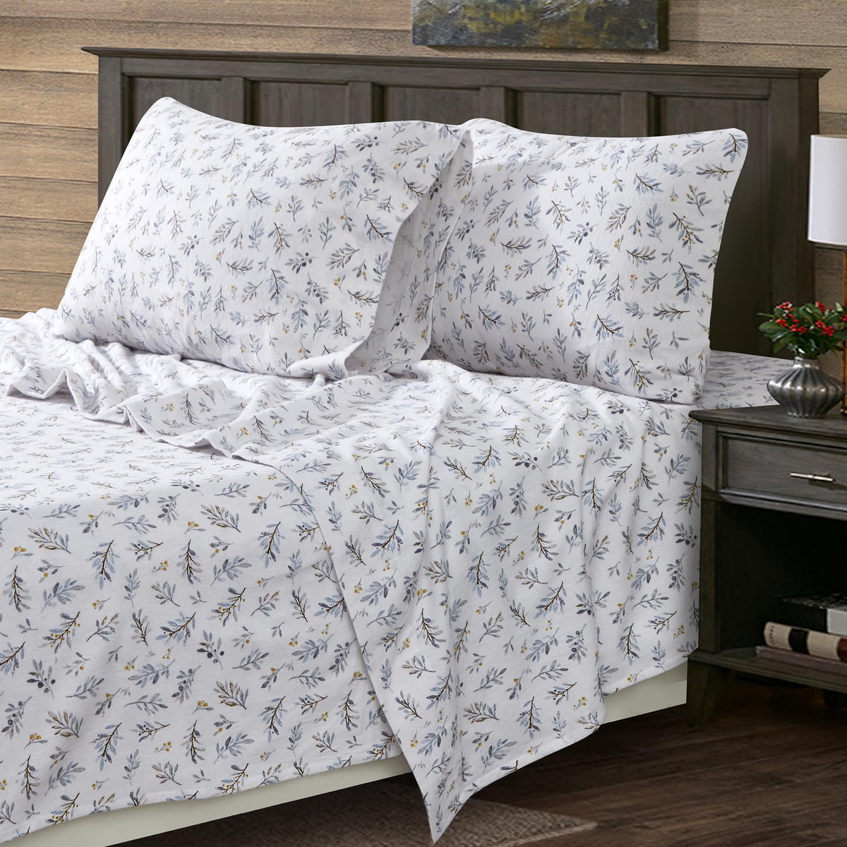 Flannel Printed Leaf & Berry White Sheet Set - NLS.