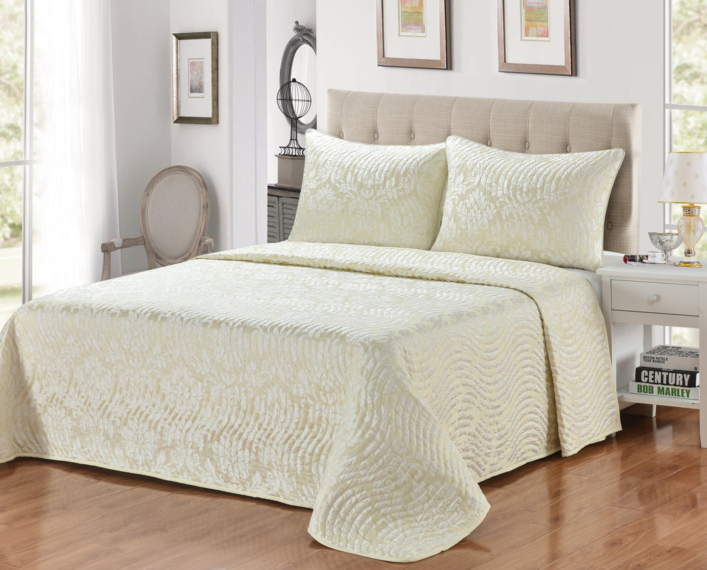 Renee Coverlet Set